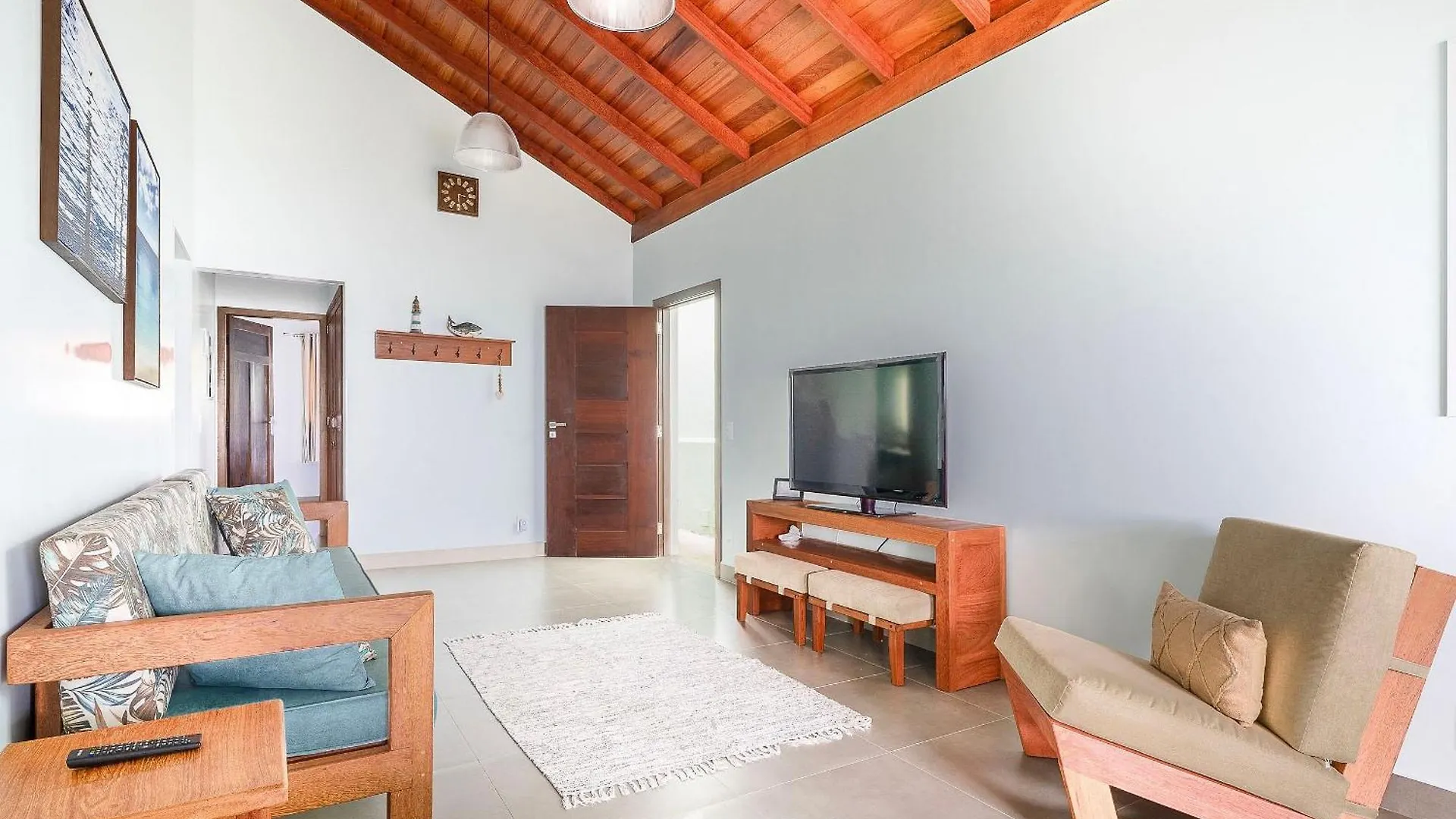 Casa Na Beira Da Praia Do Pereque Sc Aaf378 Porto Belo 0*,  Brazil